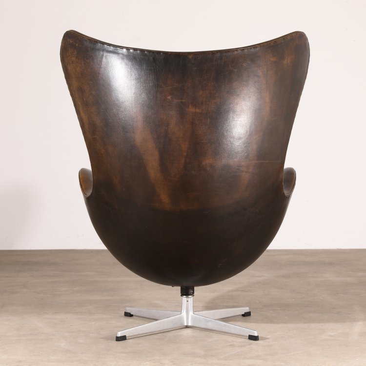 Bild 3 zu Objekt, Fr&uuml;her Lounge Sessel Modell Egg Chair 3316, Arne Jacobsen, Fritz Hansen, K-14 518