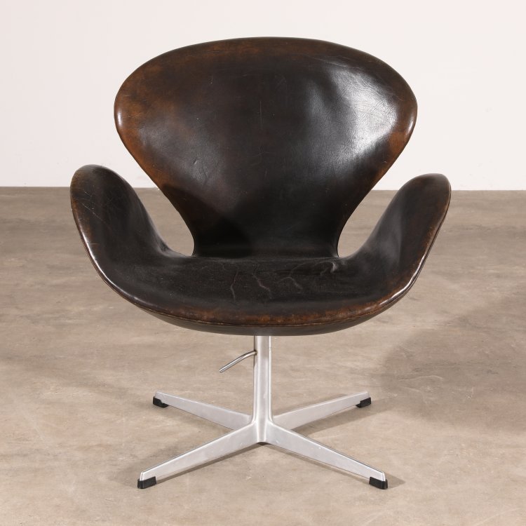 Bild 1 zu Objekt, Fr&uuml;her Sessel Modell Schwan 3320, Arne Jacobsen, Fritz Hansen, K-14 519