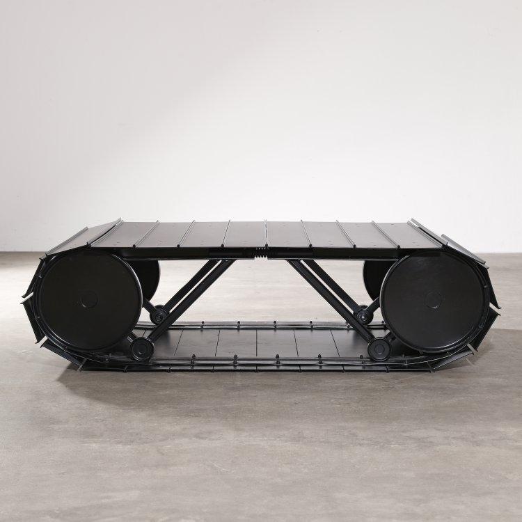 Bild 2 zu Objekt, Side table / sofa table model Tankette, Paolo Pallucco,Mireille Rivier, Pallucco, K-14 632