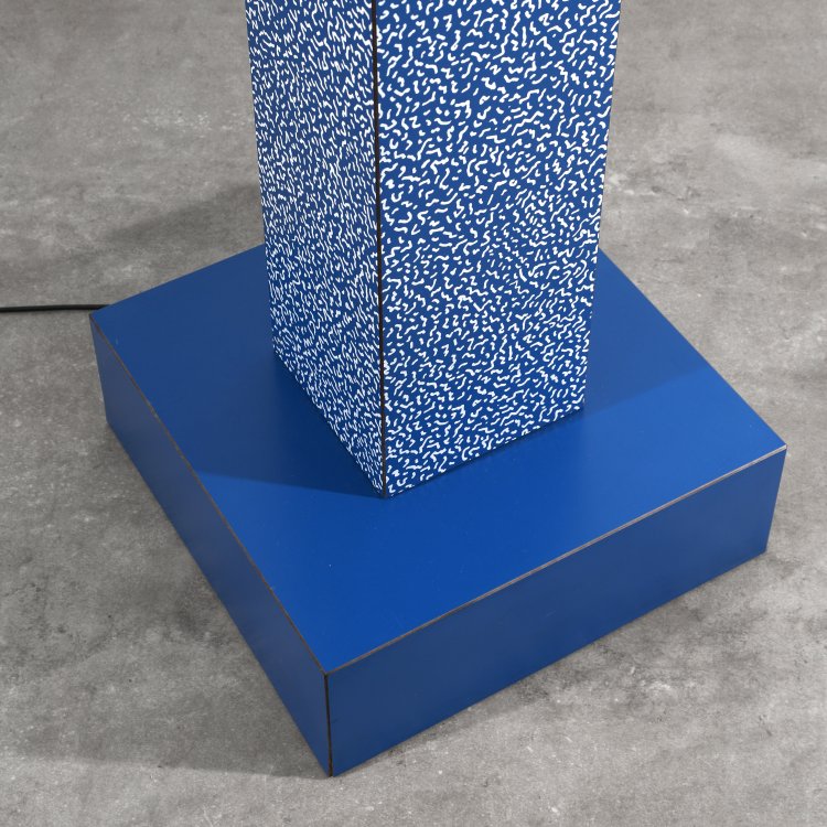 Bild 4 zu Objekt, Stehleuchte Modell Svincolo, Ettore Sottsass, Memphis, K-14 598