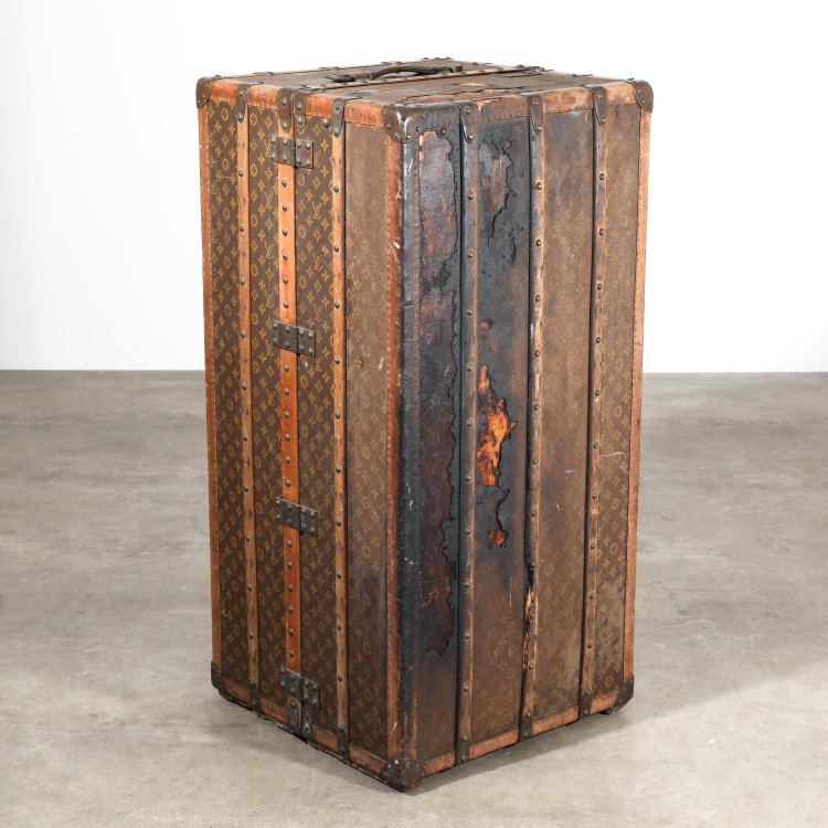 Bild 1 zu Objekt, Wardrobe, ca. 1920er-Jahre., K-14 32