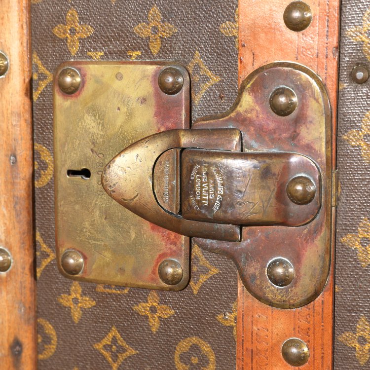 Bild 8 zu Objekt, Wardrobe, ca. 1920er-Jahre., K-14 32