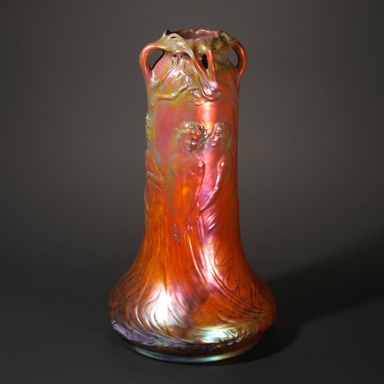 Hauptbild zu Objekt, Vase mit Reigen, um 1902, Zsolnay, Vilmos, P&eacute;cs, K-14 133
