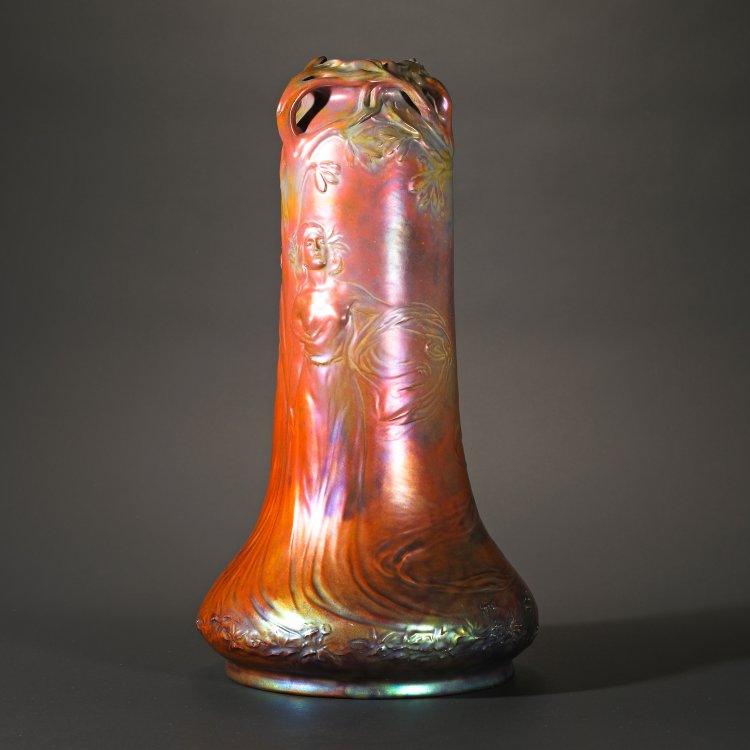 Bild 2 zu Objekt, Vase mit Reigen, um 1902, Zsolnay, Vilmos, P&eacute;cs, K-14 133