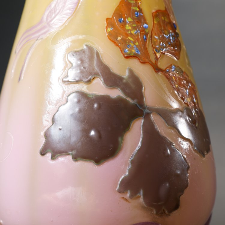 Bild 7 zu Objekt, Marqueterie-Vase Ancolies, 1902, Emile Gall&eacute;, Gall&eacute;, Nancy, K-14 71