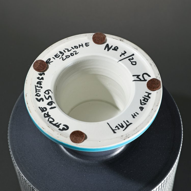 Bild 3 zu Objekt, Limitierte, gro&szlig;e Fu&szlig;schale aus der Rocchetti Serie, Ettore Sottsass, Bitossi, K-14 609