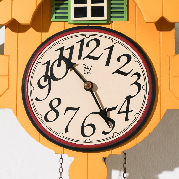 Bild 2 zu Objekt, Wall clock model Cukoo Clock, Robert Venturi, Alessi, K-14 652