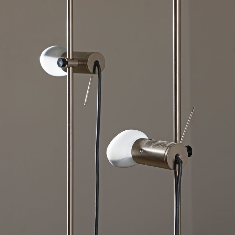 Bild 1 zu Objekt, 2 floor lamps model 387, Tito Agnoli, O-Luce, K-14 563