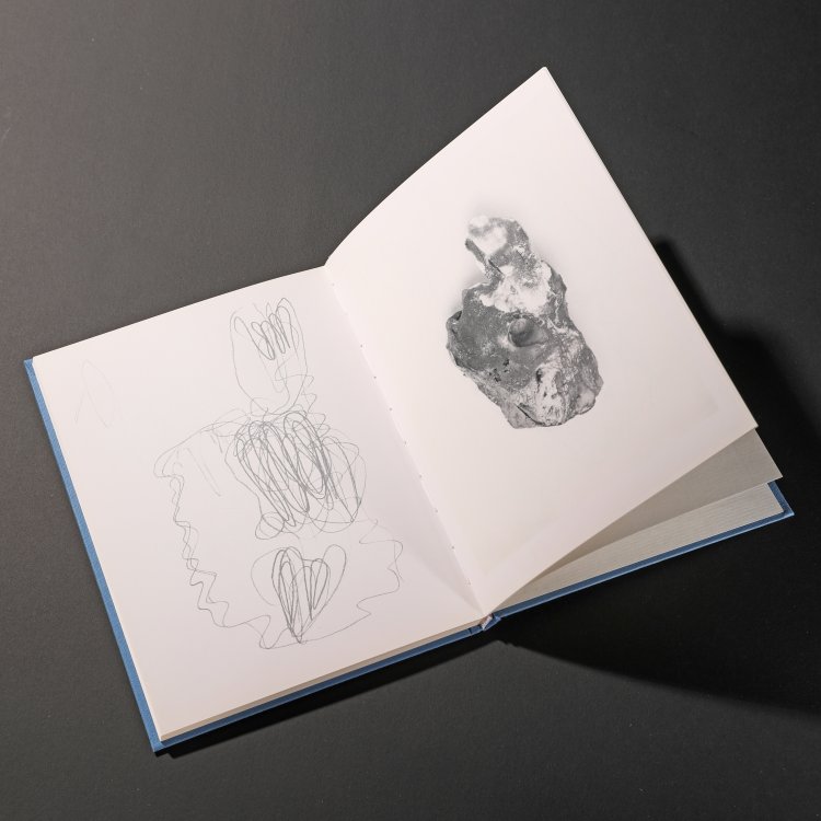 Bild 5 zu Objekt, Ceramic Object 14 + Book, 1996, Norbert Prangenberg, K-14 333