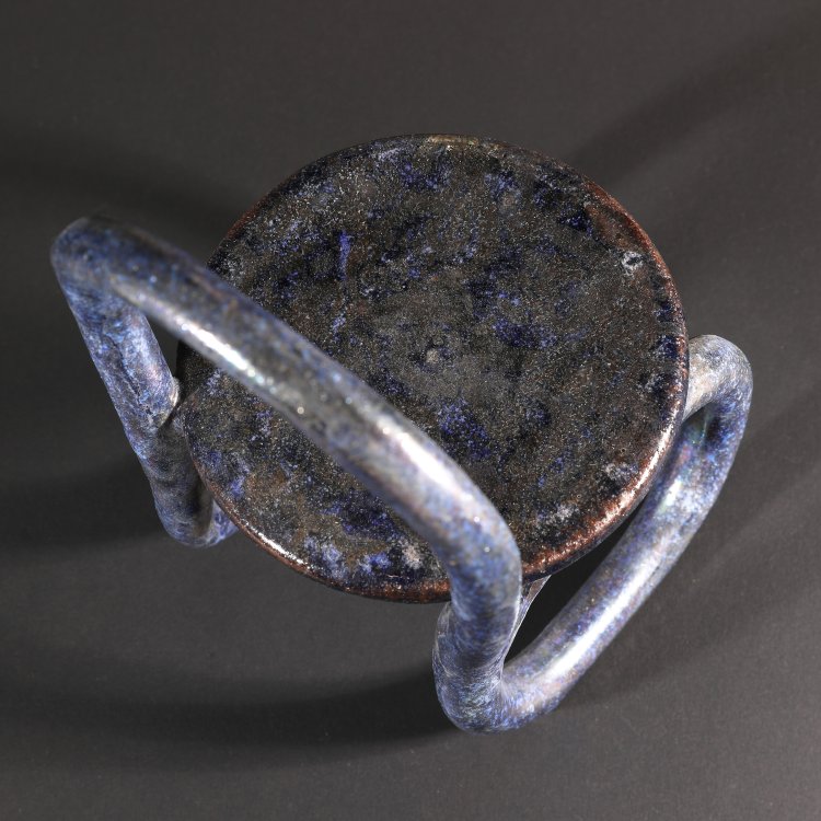 Bild 2 zu Objekt, Schlange auf Schaukelstuhl, Beate Kuhn, K-14 194