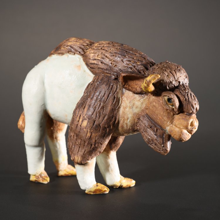 Hauptbild zu Objekt, Jahrestier B&uuml;ffel, Beate Kuhn, K-14 176