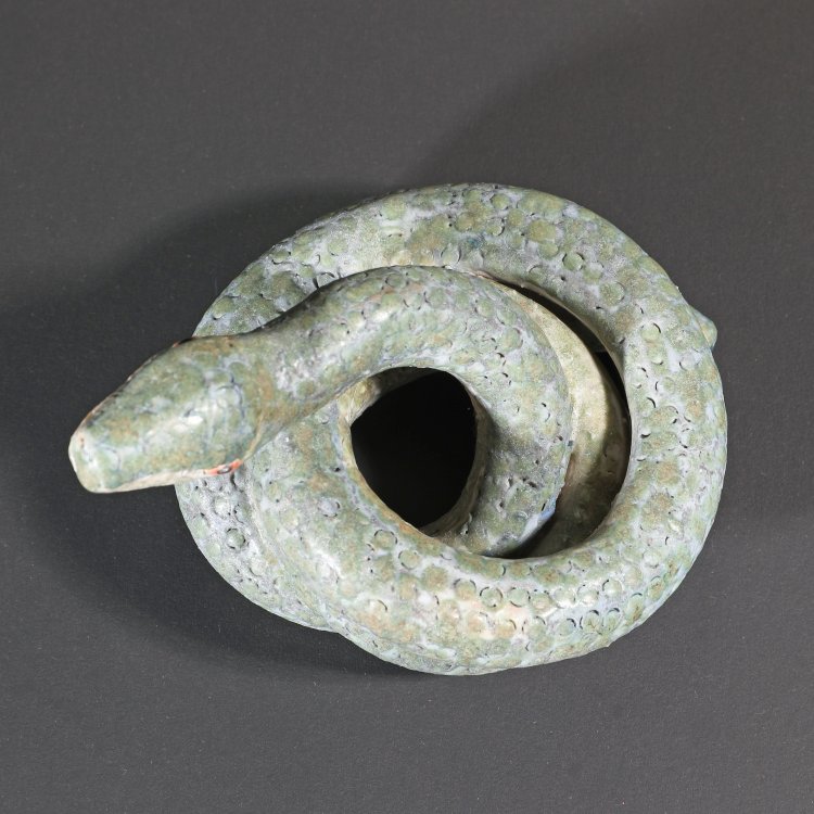 Bild 1 zu Objekt, Jahrestier Schlange, Beate Kuhn, K-14 183