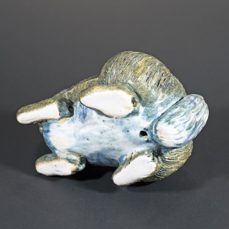 Bild 3 zu Objekt, Jahrestier Hase, Beate Kuhn, K-14 177