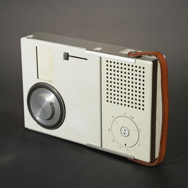 Hauptbild zu Objekt, Transistor-Phono Kombination model TP 2, Dieter Rams, Braun AG, K-14 398