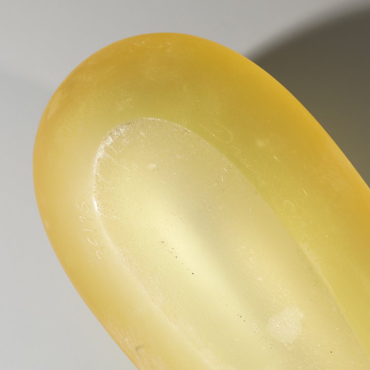 Bild 4 zu Objekt, Limitierte Vase Modell L'&Egrave;tranget&eacute;, Philippe Starck, Daum, K-14 645