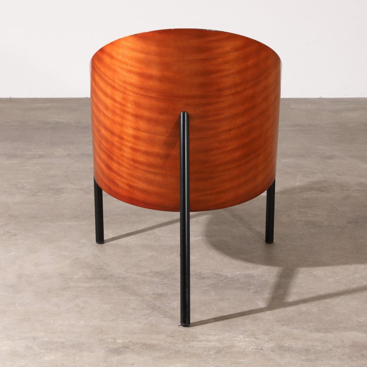 Bild 3 zu Objekt, Sessel Modell Pratfall, Philippe Starck, Driade, K-14 654