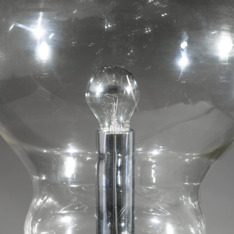 Bild 3 zu Objekt, Large floor or table lamp model Giant Bulb, Ingo Maurer, Design M, K-14 408
