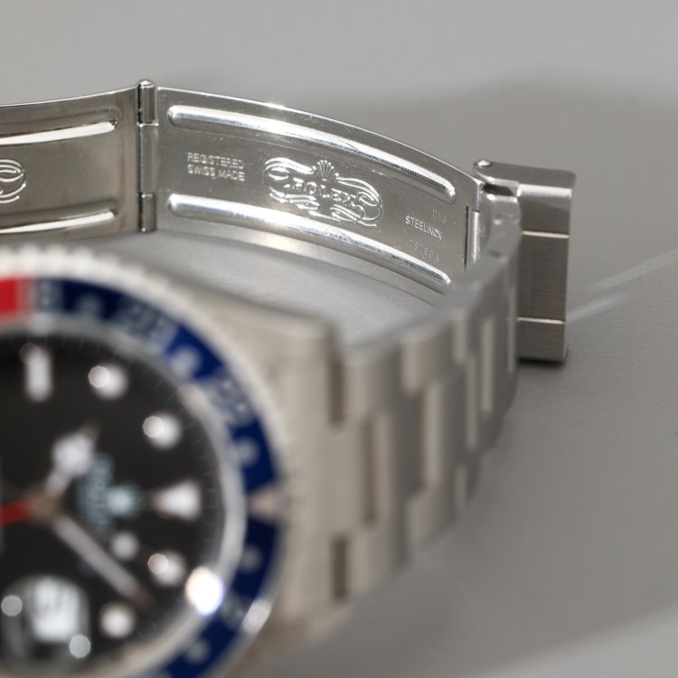 Bild 4 zu Objekt, GMT-Master II Pepsi, Ref. 16710, 2002, Rolex, K-14 61