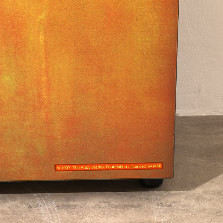 Bild 3 zu Objekt, Limited bar cabinet Marilyn gold with the motif Golden Marilyn Monroe from 1962., Andy Warhol, hb Collection, K-14 667