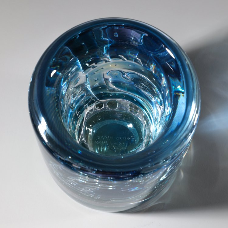 Bild 3 zu Objekt, Vase Ariel, Karl Edvin &Ouml;hrstr&ouml;m, Orrefors, K-14 109