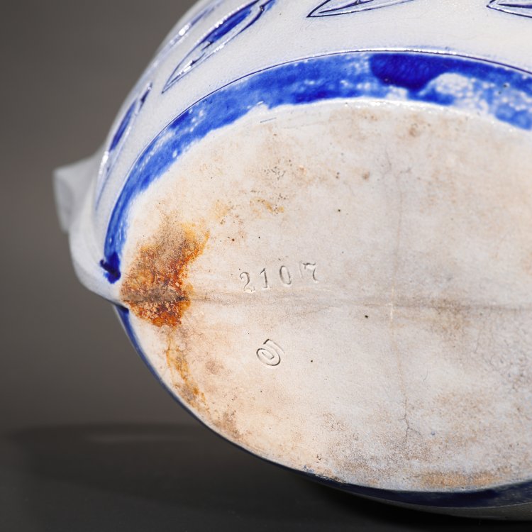 Bild 4 zu Objekt, Henkelvase, Erica von Scheel, Hanke, Reinhold, H&ouml;hr-Grenzhausen, K-14 129