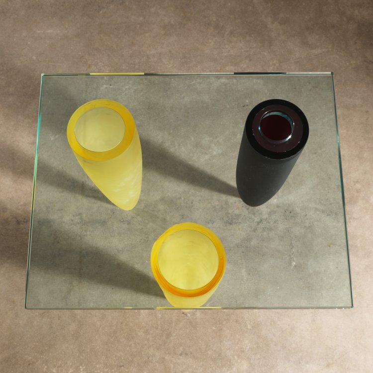 Bild 1 zu Objekt, Limitierter Coffee Table / Vase Modell Troi &Eacute;tranget&eacute;s sous un mur, Philippe Starck, Daum, K-14 650