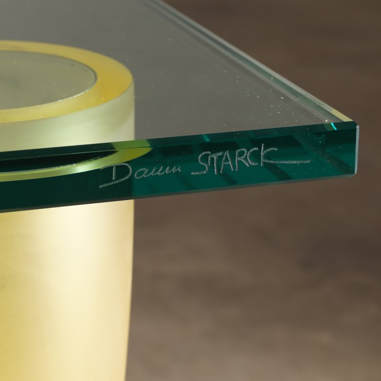 Bild 4 zu Objekt, Limitierter Coffee Table / Vase Modell Troi &Eacute;tranget&eacute;s sous un mur, Philippe Starck, Daum, K-14 650