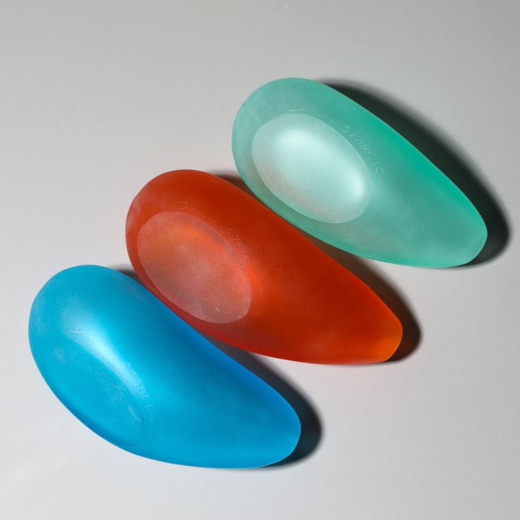 Bild 3 zu Objekt, 3 Miniatur Vasen Modell L' &Eacute;tranget&eacute;, Philippe Starck, Daum, K-14 648