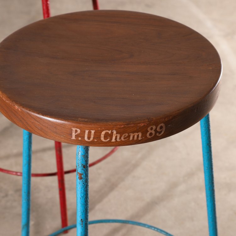 Bild 4 zu Objekt, 4 three-legged stools from Chandigarh, Pierre Jeanneret, K-14 443