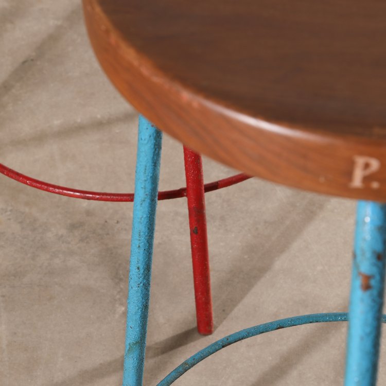 Bild 5 zu Objekt, 4 three-legged stools from Chandigarh, Pierre Jeanneret, K-14 443