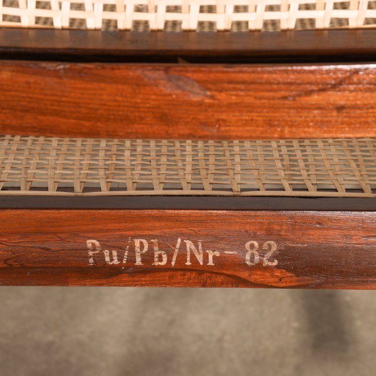 Bild 4 zu Objekt, 2 Sessel Modell Cane and Teak Wood Easy Armchair aus Chandigarh, Pierre Jeanneret, K-14 445