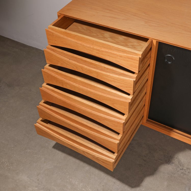 Bild 1 zu Objekt, Sideboard Model Trianale AV01, Arne Vodder, Snedkergaarden, K-14 522