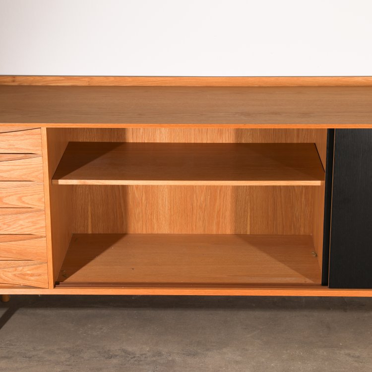 Bild 2 zu Objekt, Sideboard Model Trianale AV01, Arne Vodder, Snedkergaarden, K-14 522