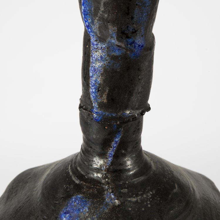 Bild 1 zu Objekt, Tall sculptural vase, Colin Gory, K-14 213
