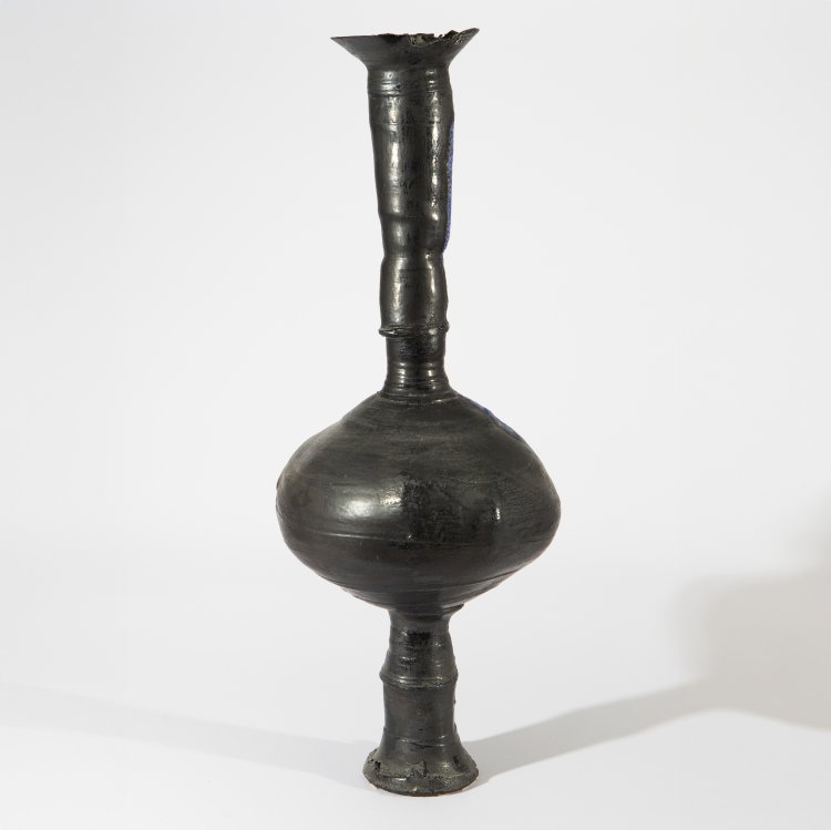 Bild 2 zu Objekt, Tall sculptural vase, Colin Gory, K-14 213