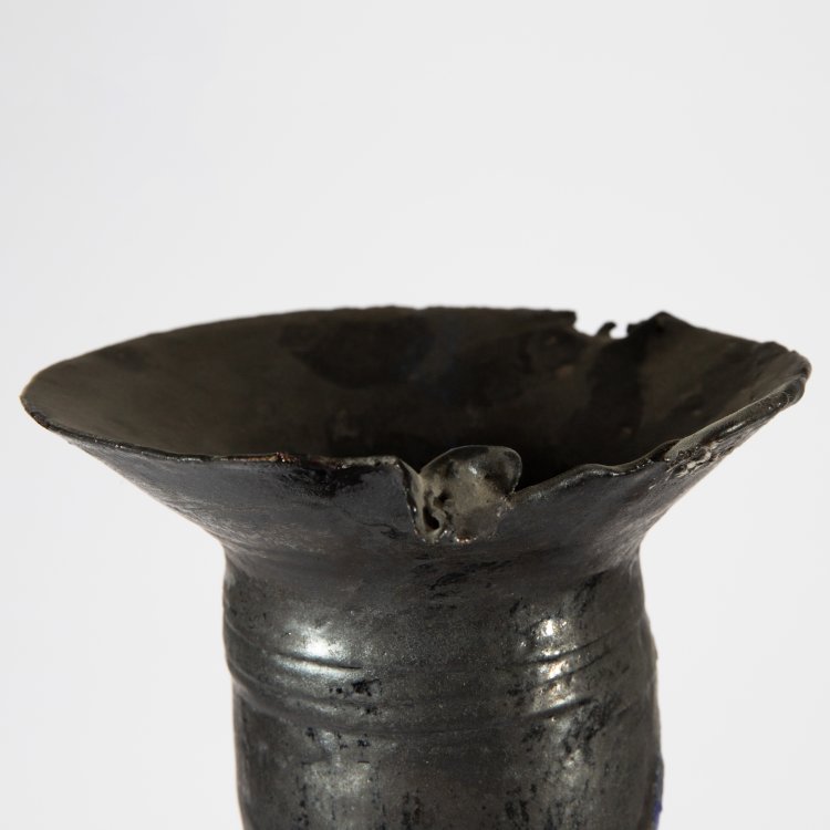 Bild 3 zu Objekt, Tall sculptural vase, Colin Gory, K-14 213