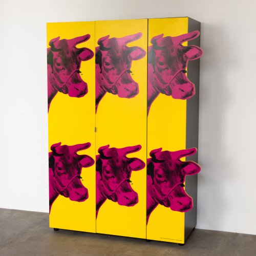 Cabinet with the motif Cow Wallpaper