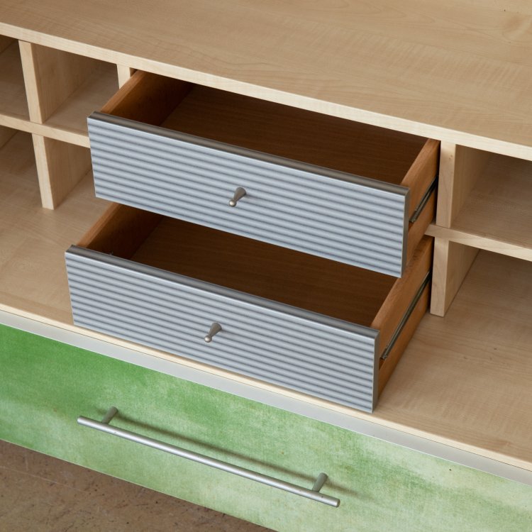 Bild 5 zu Objekt, Barschrank mit dem Motiv 210 Coca-Cola Bottles von 1962, Andy Warhol (nach), hb Collection, K-15 600