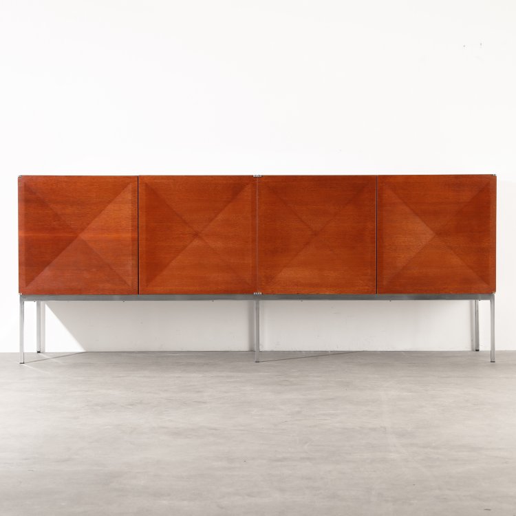 Bild 1 zu Objekt, Sideboard aus der Diamond Serie, Jacqueline Lecoq,Antoine Philippon, Behr, K-15 498