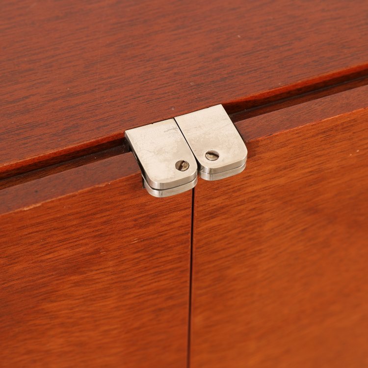 Bild 2 zu Objekt, Sideboard aus der Diamond Serie, Jacqueline Lecoq,Antoine Philippon, Behr, K-15 498