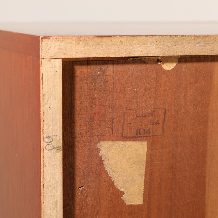 Bild 4 zu Objekt, Sideboard aus der Diamond Serie, Jacqueline Lecoq,Antoine Philippon, Behr, K-15 498