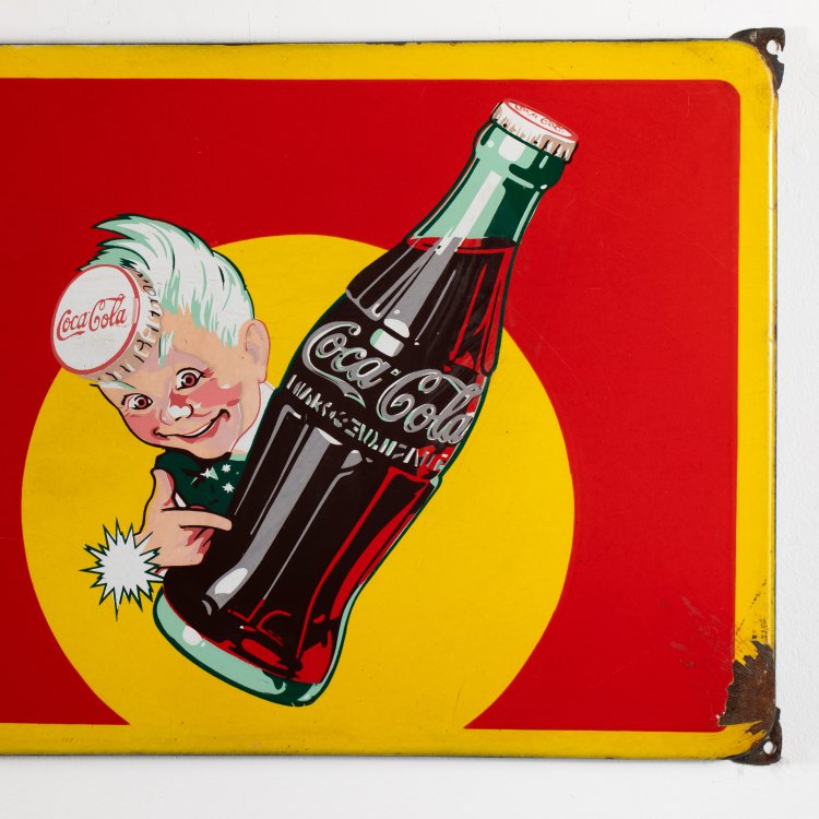 Bild 4 zu Objekt, Emaille Werbeschild 'Buvez Coca Cola' mit Sprite Boy, K-15 452
