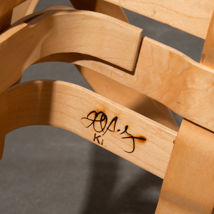 Bild 4 zu Objekt, Armlehnstuhl Modell Cross Check + Katalog + Krawatte, Frank O. Gehry, Knoll International, K-15 634