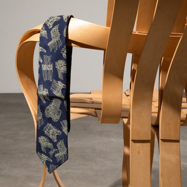 Bild 6 zu Objekt, Armlehnstuhl Modell Cross Check + Katalog + Krawatte, Frank O. Gehry, Knoll International, K-15 634