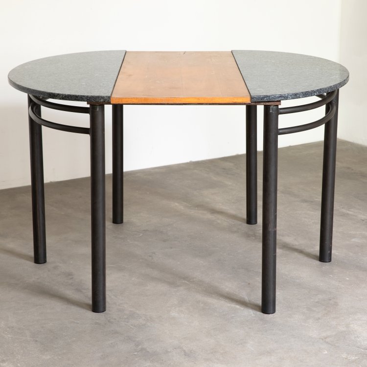 Bild 1 zu Objekt, Zweiteiliger Tisch / Konsoltische mit Einlegeplatte, Wolfgang Laubersheimer, Laubersheimer / Pentagon, K-15 616