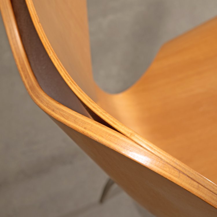 Bild 4 zu Objekt, Stuhl Modell Empty, Ron Arad, Aleph, K-15 598