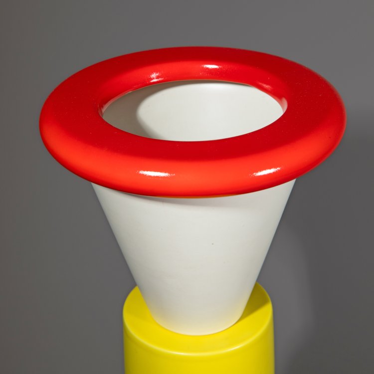 Bild 2 zu Objekt, Vase Modell Vaso per Fiori bzw. Tesvas I, Ettore Sottsass, Alessi Tendentse, Crusinallo, K-15 563