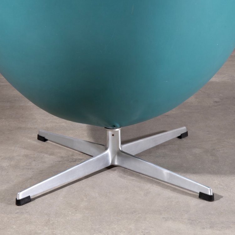 Bild 3 zu Objekt, Lounge Sessel Model Egg Chair 3316, Arne Jacobsen, Fritz Hansen, K-15 518