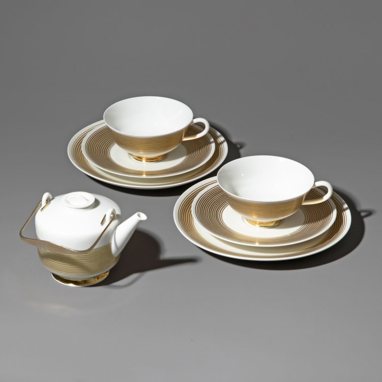 Hauptbild zu Objekt, Tea jug, 2 plates, 2 cups with saucers, 'Hallesche Form', Marguerite Friedlaender-Wildenhain, Berlin, St.P.M. / Burg Giebichenstein / Berlin, K.P.M., K-15 125