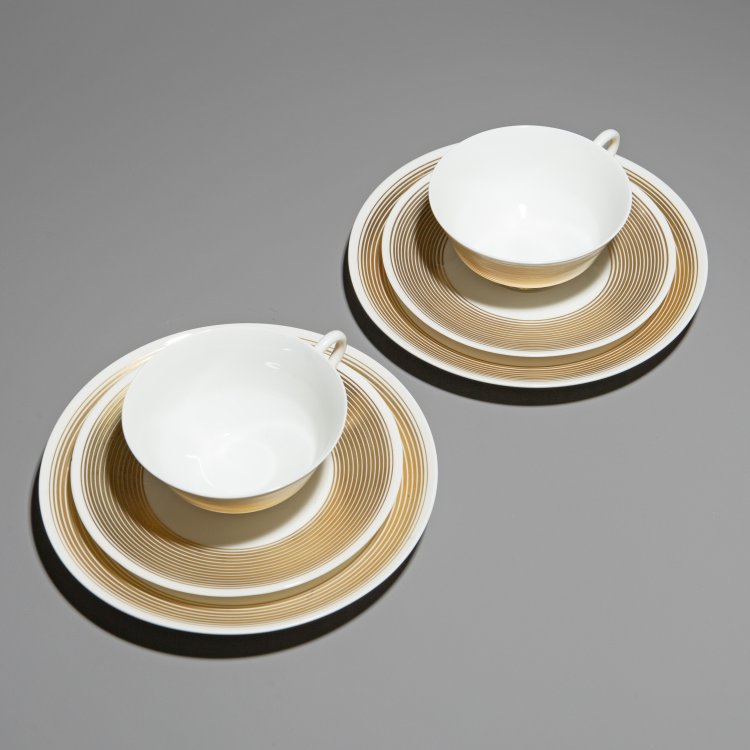 Bild 5 zu Objekt, Tea jug, 2 plates, 2 cups with saucers, 'Hallesche Form', Marguerite Friedlaender-Wildenhain, Berlin, St.P.M. / Burg Giebichenstein / Berlin, K.P.M., K-15 125